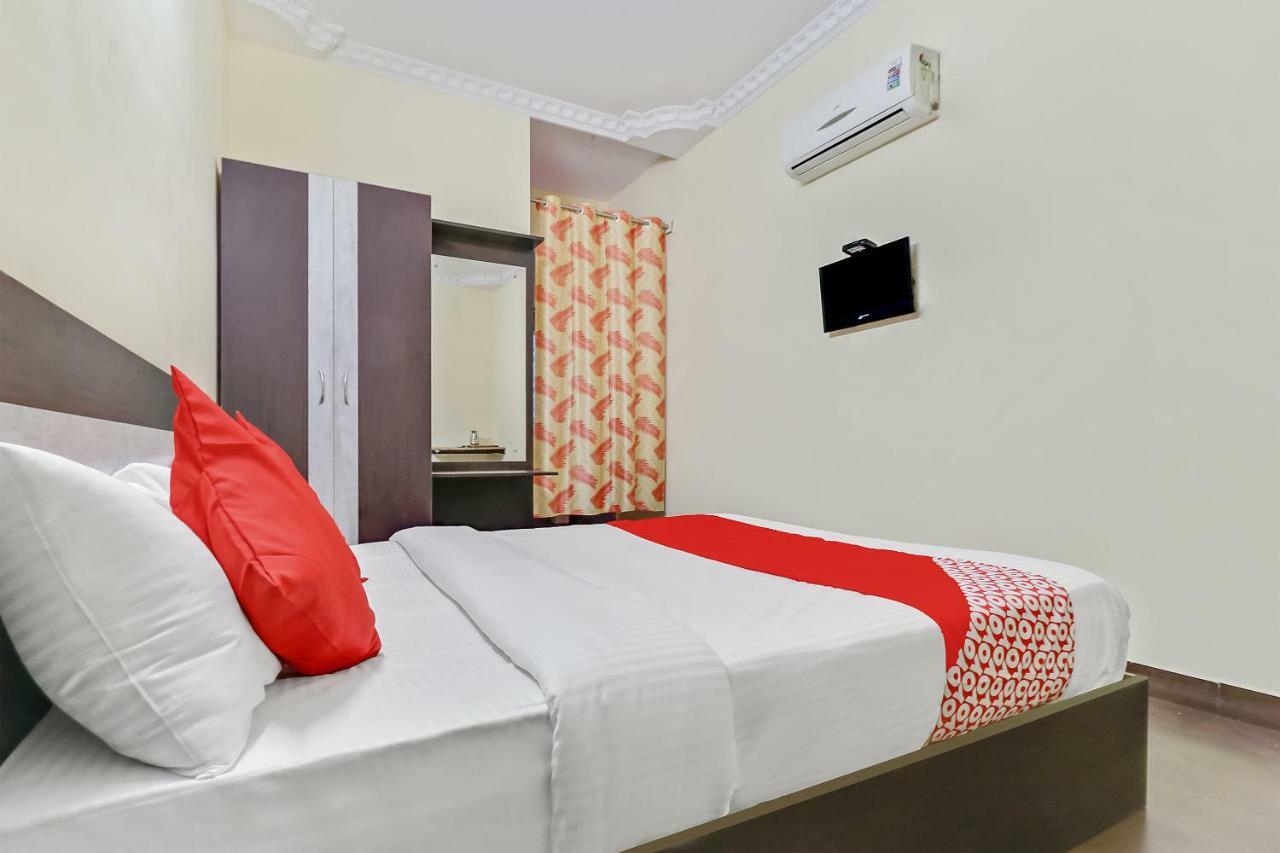 Oyo J P Palace Hotel Dod Ballapur Exterior photo